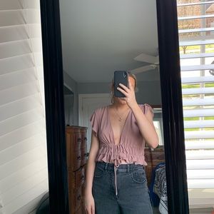 Mauve women’s shirt tie across